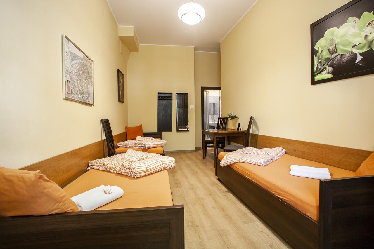 Momotown Privates Panzió Krakkó Kültér fotó
